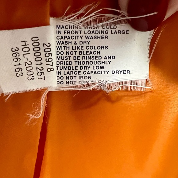 GAP Down-Filled Red Vest - Picture 14 of 16